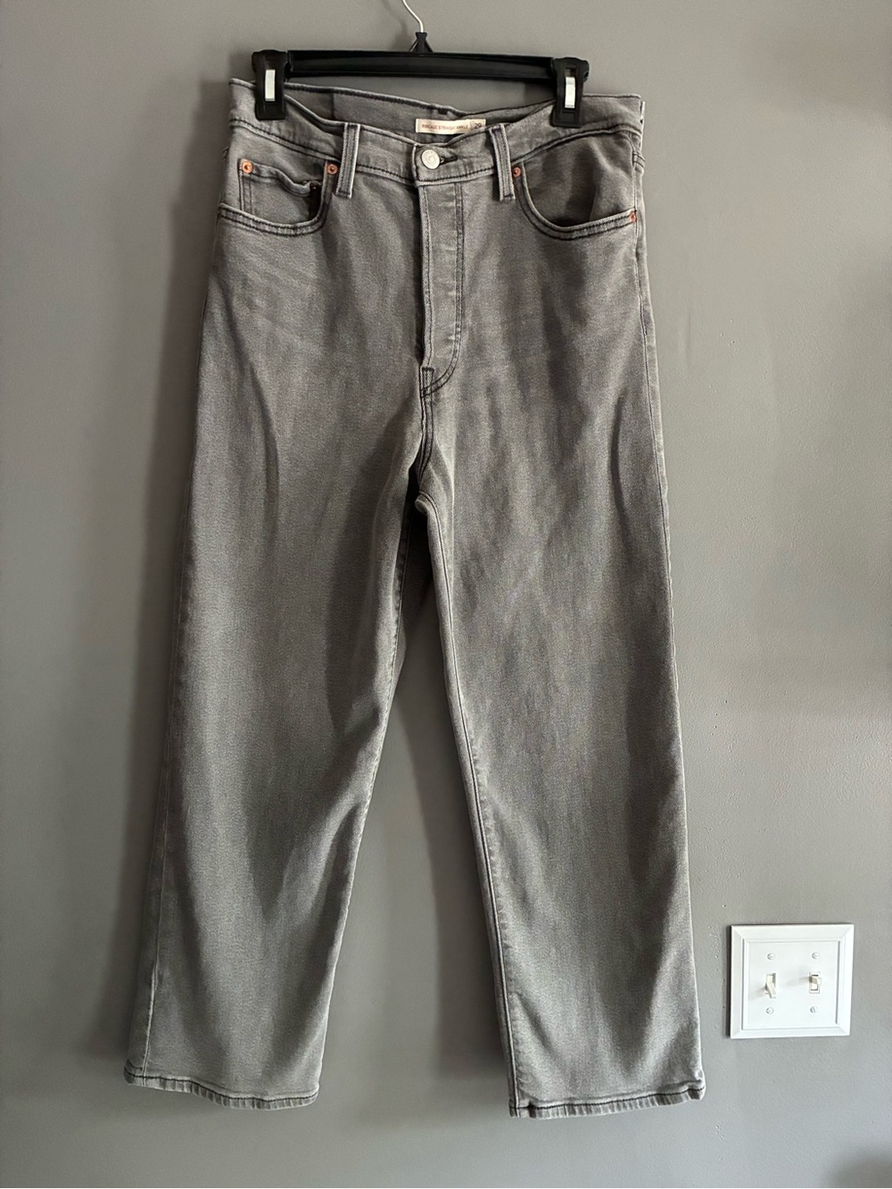 Levi’s Ribcage Straight Ankle Jeans Charcoal Gray Size 29